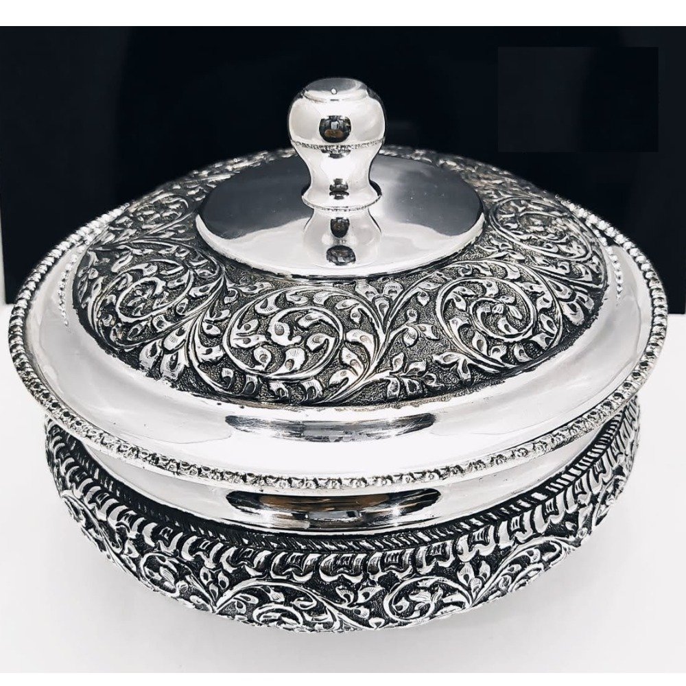 925 pure silver stylish Serving Bowl in Antique Carvings pO-147-12
