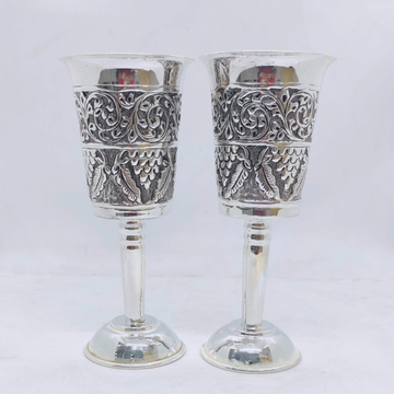 Stylish real silver wine glasses in fine antique c... by 