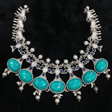 Statement Necklace in Turquoise Gemstones in pure... by 