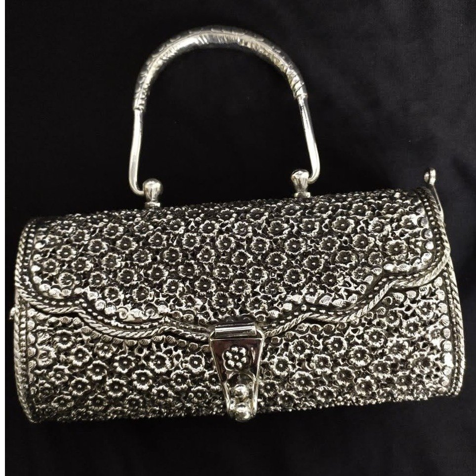 925 pure silver ladies Stylish clutch with handle pO-164-16