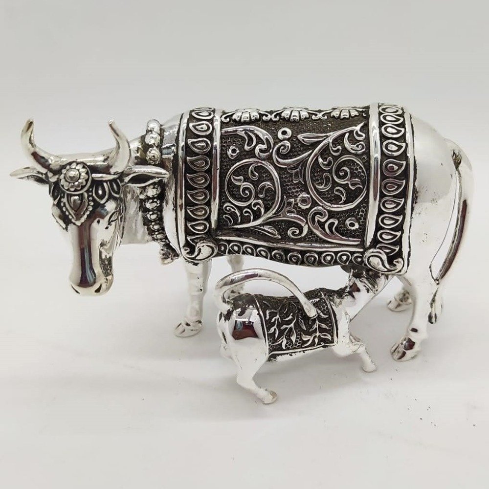 Pure silver cow & calf in antique carvings po-174-41