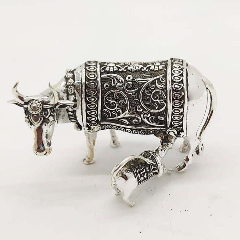 Pure silver cow & calf in antique carvings 55GM po-174-42