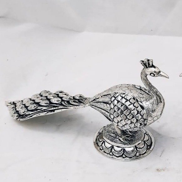 Pure silver peacock statues in fine carvings in antique po-174-38