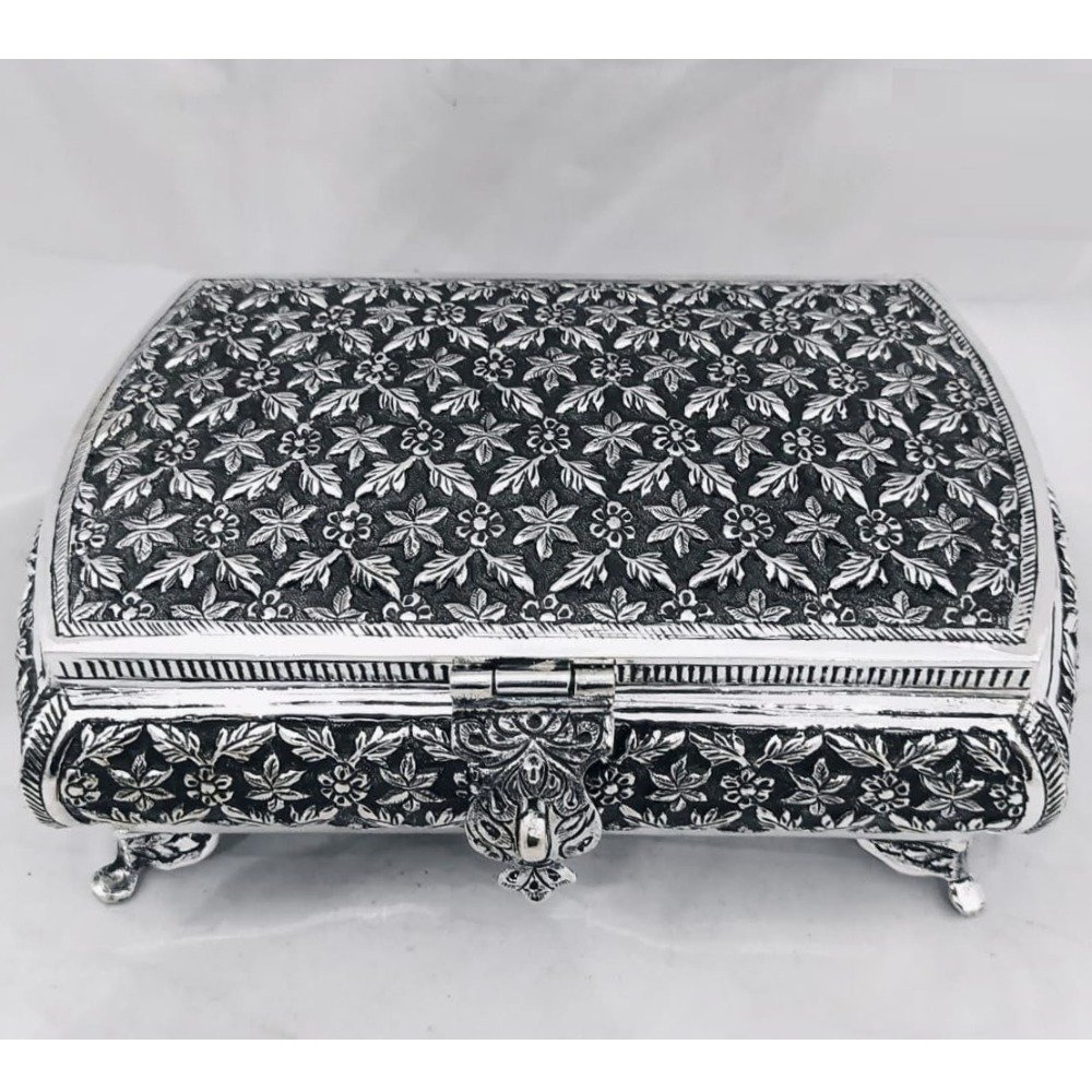 92.5 pure silver dry fruit box (pandan) in fancy shape pO-147-04