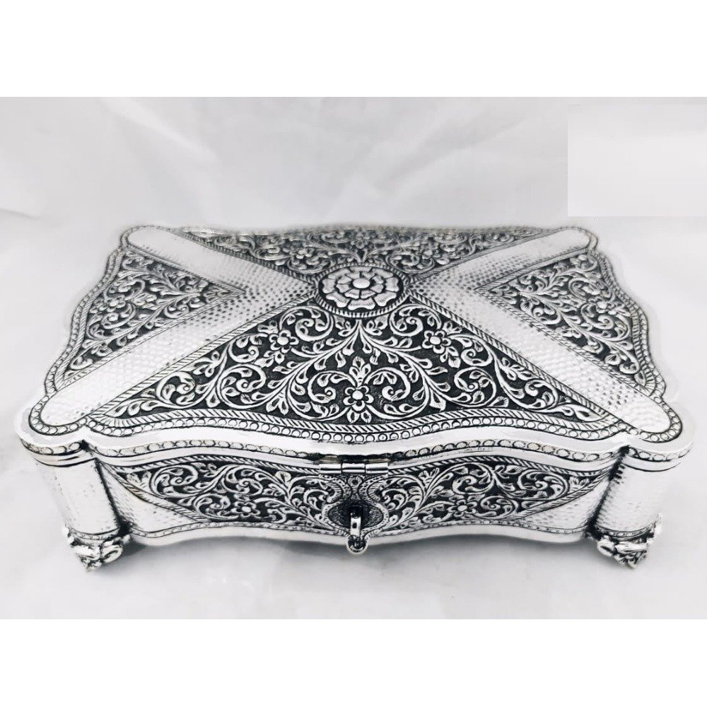 92.5 pure silver dry fruit box (pandan) in fancy shape po-147-02