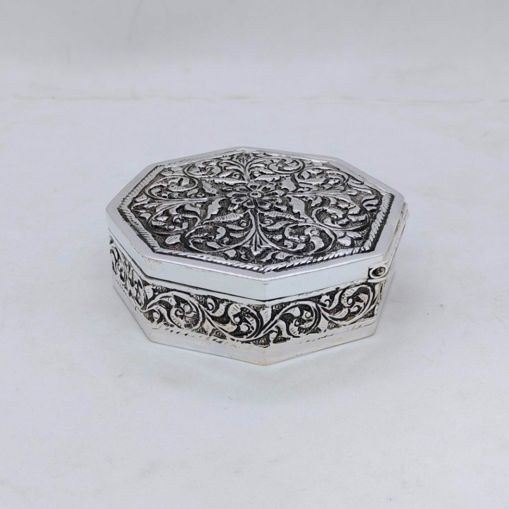 Real silver box for gifting in antique octagon shape in fine work