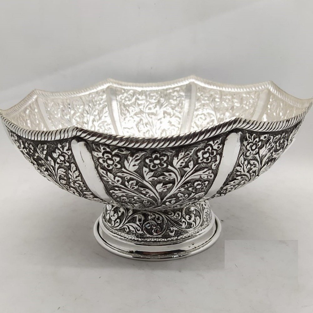 925 Pure Silver Designer Fruit & Flower Basket in Fine Carving Work.