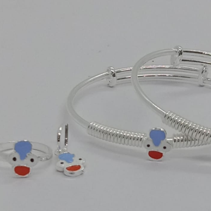 Baby kada with ring and locket, light weight, adjustable in size
